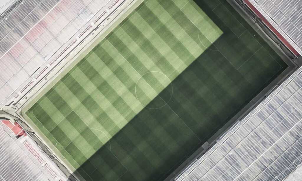 is game greensurvive2004 better on pc