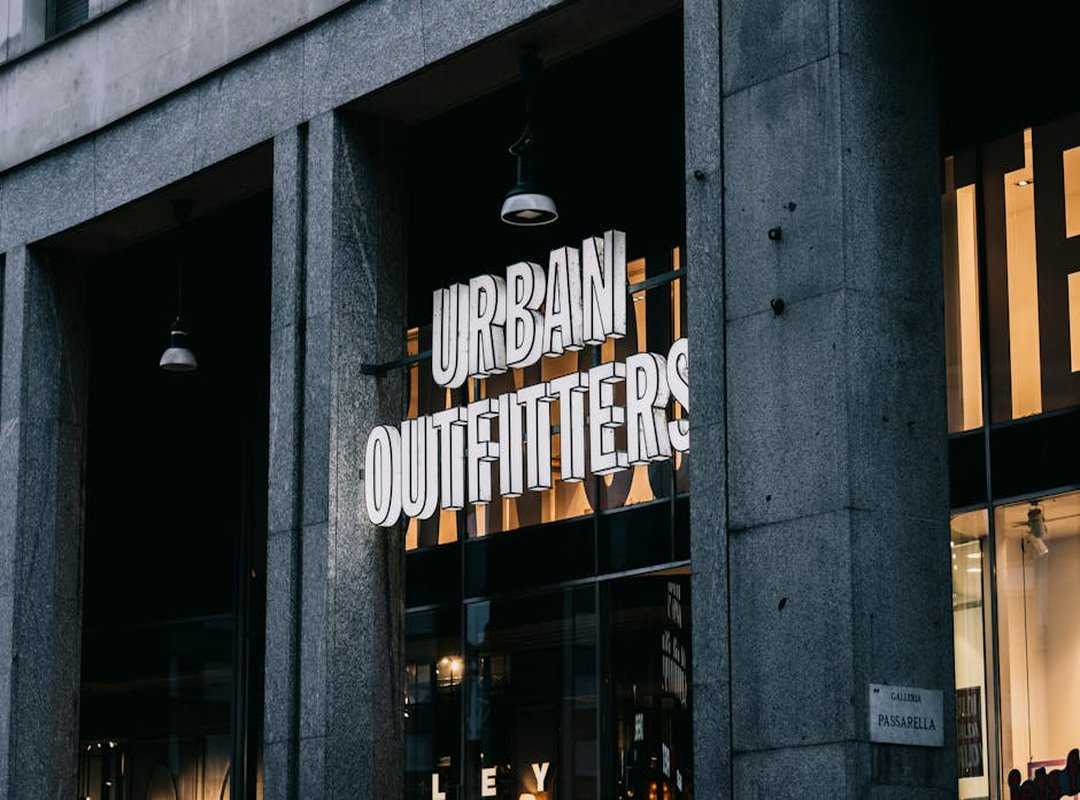 From Siblings to CEOs: Standout Swimwear Brands Founded by Sisters